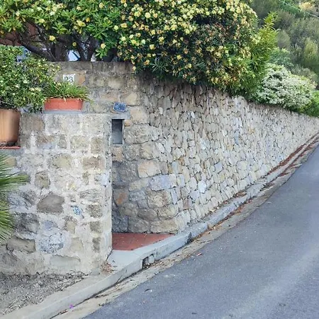 A Prima Vista !! Mortola Apartman